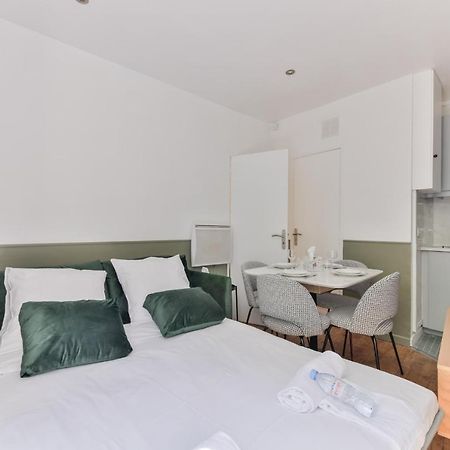 Independant Flat: Canal St Martin&Trains Stations! Paris Exteriör bild