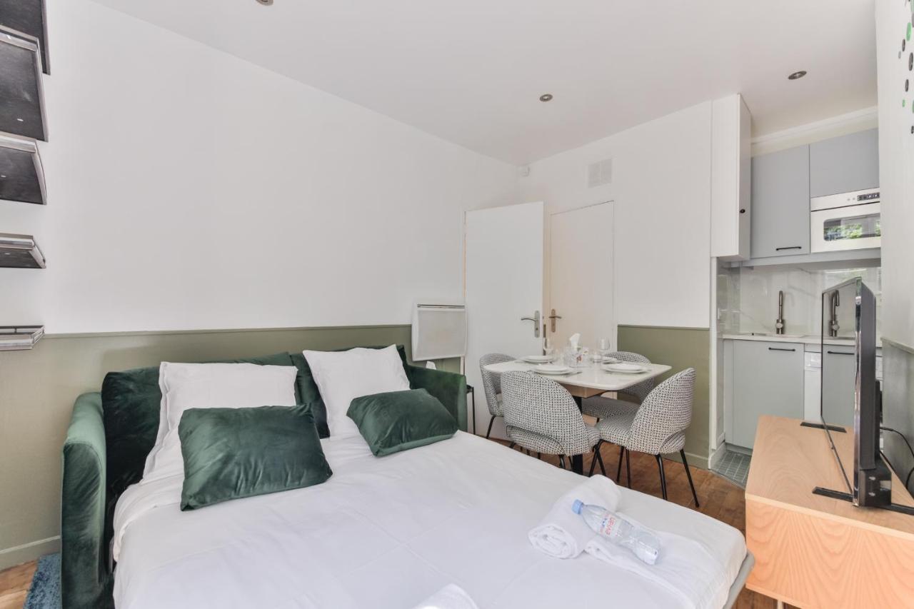 Independant Flat: Canal St Martin&Trains Stations! Paris Exteriör bild